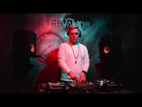 Revamos Studio - Vhans #1