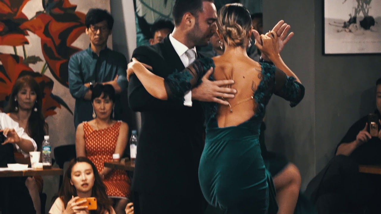 Video thumbnail for Fausto Carpino & Stephanie Fesneau Tango Performance #3