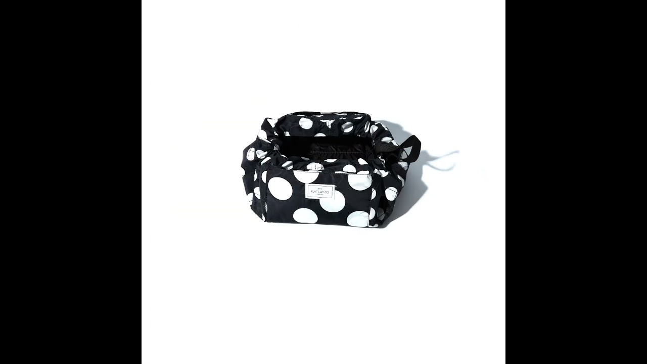The Flat Lay Co. - Full Size Drawstring Makeup Bag in Double Spots