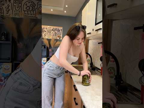 ОН ВСЕГДА ПОМОЖЕТ! 😍😏🤤 #shortvideo #shorts #герасев #юмор #прикол #рекомендации #топ #рек #угар