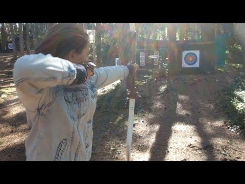 Anna lernt Bogenschießen -Teil 4- Vorgebeugt schießen und andere Übungen