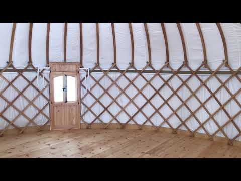 Innenraum einer 7m Jurte / Inside of a 7m yurt