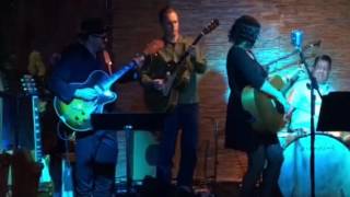 Emy Lee, her daughters, the Memphis Kings, Kid Ramos - I Need a Man