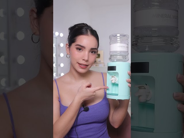 Vídeo relacionado con Franco Dispensador de loción de jabón, Resina, Bomba de Esqueleto de Hello Kitty, Color Negro