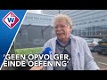 Jan de SRV-man stopt na 50 jaar met zijn rijdende winkel door Rijswijk - OMROEP WEST