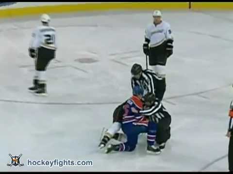 George Parros vs Darcy Hordichuk Apr 5, 2012