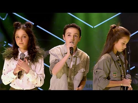 Raphaelle, Romy & Stijn - 'Never Be Like You' ｜バトル｜ザ・ヴォイス・キッズ｜VTM (Raphaelle, Romy & Stijn - 'Never Be Like You' | Battles | The Voice Kids | VTM)
