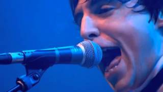 LAST SHADOW PUPPETS - Standing Next To Me - Live at Glastonbury 2013 (Miles Kane &amp; Alex Turner)