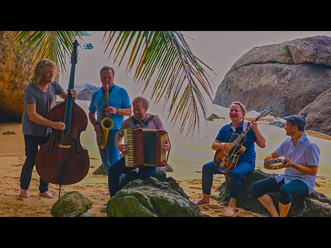 Quadro Nuevo is HAPPY DELUXE in Rio!