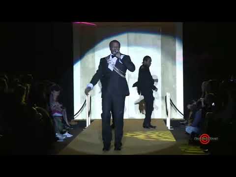 Enrico Coveri Fall Winter 2010 - Milan Fashion Week - Runway Show