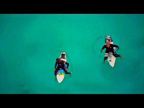 Joywave - Tongues feat. Kopps (серфинг в д/ф "View from a Blue Moon/ Вид с голубой луны", 2015)