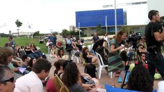 דפני ליף - הקונגרס החברתי הראשון Daphne Leef