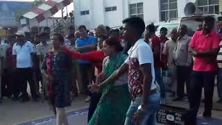 preview picture of video 'सासाराम रेलवे स्टेशन के पास शराब बद कराने का परचार'