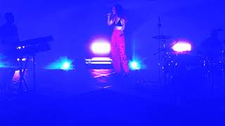 190907 Jess Glynne Live In Seoul - Nevermind