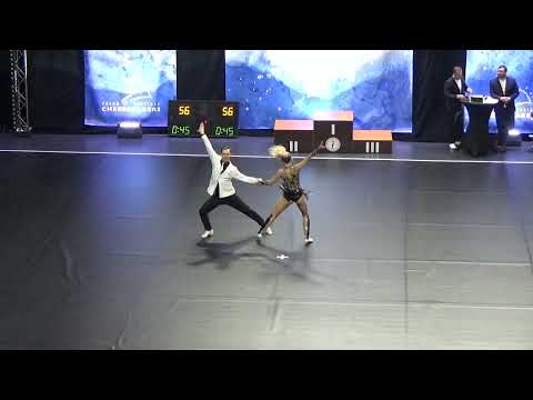 Kat. B / MCCS, Footwork, 4. místo Václav Bašta - Petra Vanišová  [www.rokenrol.cz]