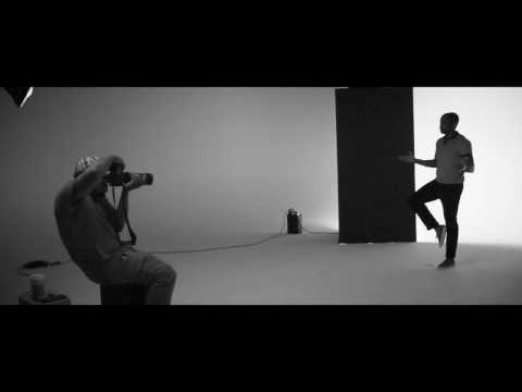 Dulé Hill 'Singing in th Rain'