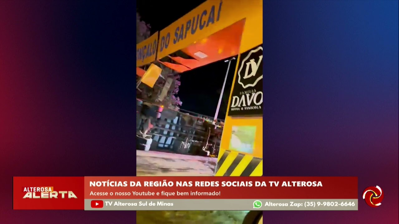 Caminhão bate em portal de São Gonçalo do Sapucaí