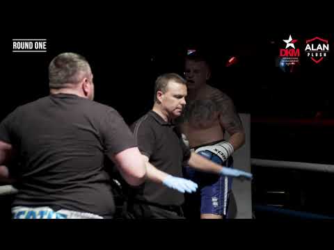 Round 11 - Fight 24   Karl Cook vs Josh Hull