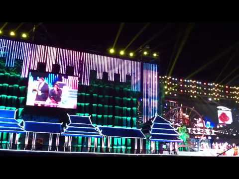 Hip 2B A Drumfreak - by Michael Schwager feat Cut Time Crew