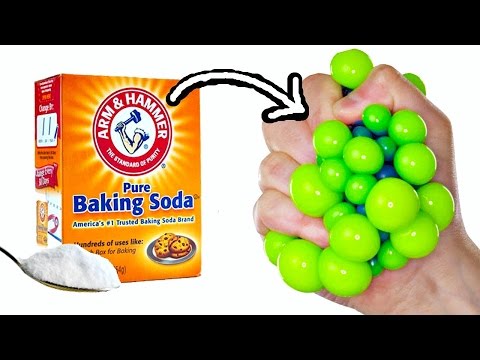 DIY STRESS BALLS with BAKING SODA | Things to do when you're bored this summer
