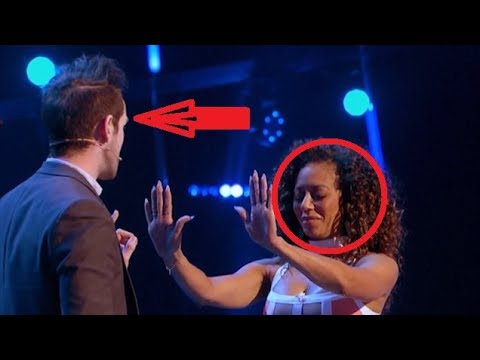 LOOK  NOW /Colin Cloud: Mind Reader Amazes Mel B and Howie Mandel - America's Got Talent 2017