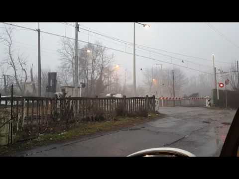 02-02-2017, ore 8.00 Passaggio a livello di Cascina Farga (Seveso)