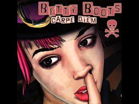 Betty Boots Top model
