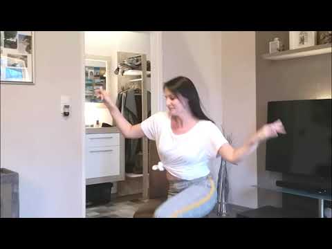 Caught out in the rain, chair dance, GoGo, Tanzstudio Corinna Runge