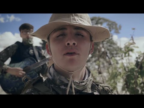 Chavalos de La Perla - Tierra Santa [Official Video]