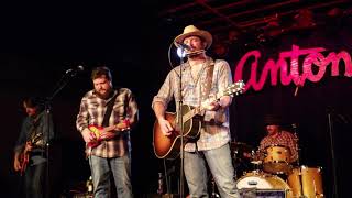 Reckless Kelly singing Wicked Twisted Road at Antone&#39;s in Austin 2018