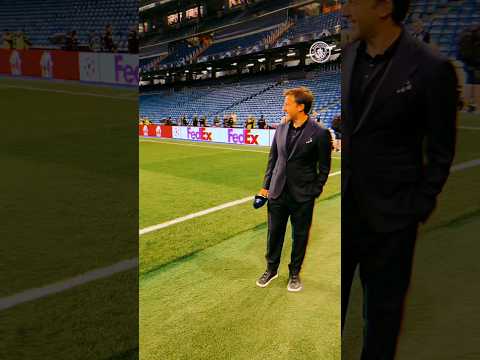 Del Piero looks like he was hoping Foden would pass the ball to him, you never stop loving the game