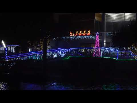 Mooloolaba Christmas Lights Cruise - Cavalier Cruises