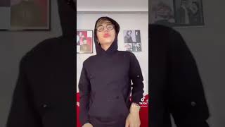 Download lagu Killing Me Softly With His Song 💖 #fugees #laurynhill #louvremuseum #rap #soul #rnb mp3