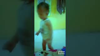 Download lagu tiktok bayi lucu.  berbeza kasta mp3