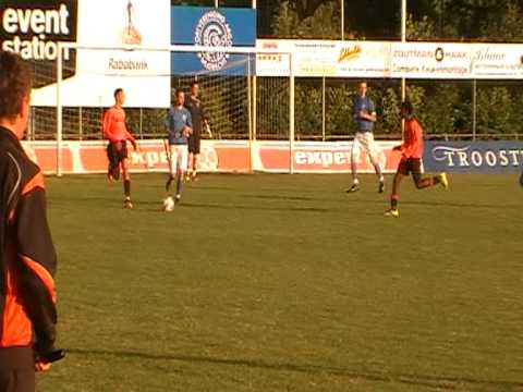 31 mei 2011 Argon B1 (nieuw) - VV De Meern B1 (nieuw) 1-3 schot Anass op kruising