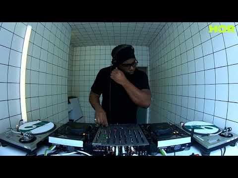 Ibadan Showcase - Fred P / June 23 / 6pm-7pm