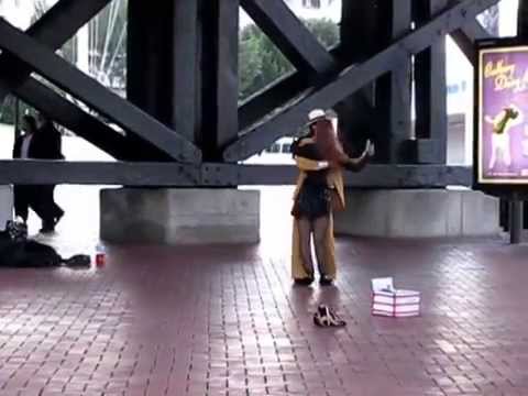 stardust v the bee gees - music sounds better staying alive (a greeny mashup)