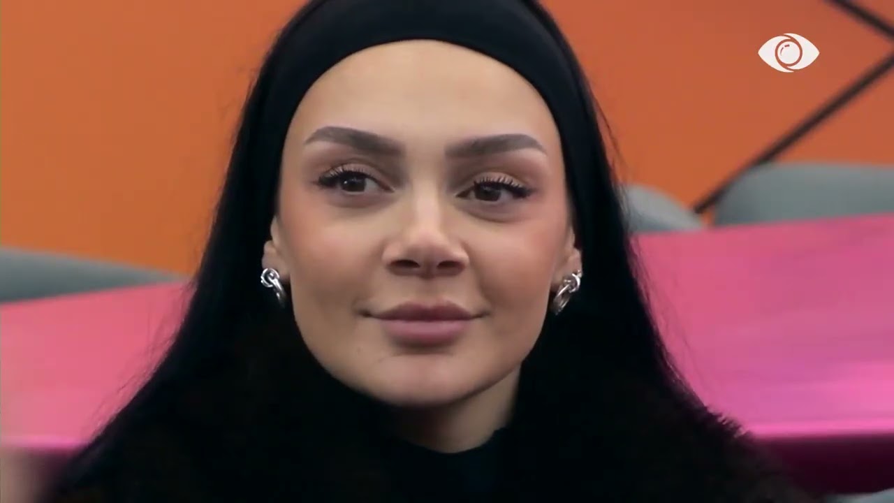 Më jep një pikë ujë moj baluke prerë/ Kristi kolazh këngësh në Unë vlej, banorët kërcejnë