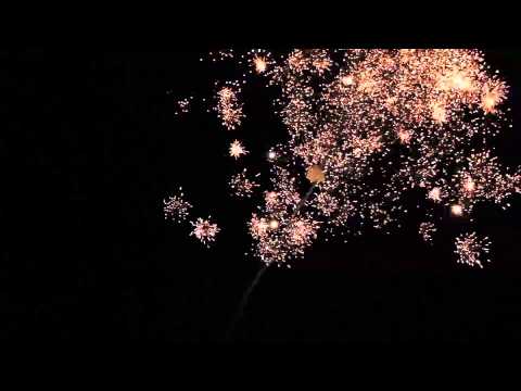 Super Show Rocket - Golden Cauliflower - Planet Fireworks