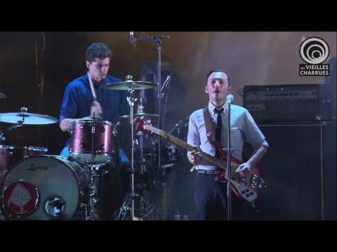 LOUISE ATTAQUE - AVEC LE TEMPS @ Vieilles Charrues 2016