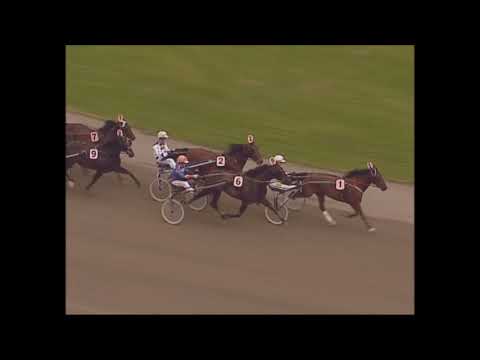 40-oddsaren Etain Royal & Jorma Kontio vinner Harper Hanovers lopp år 2000. Segertid 1.14,9/3 180 m.