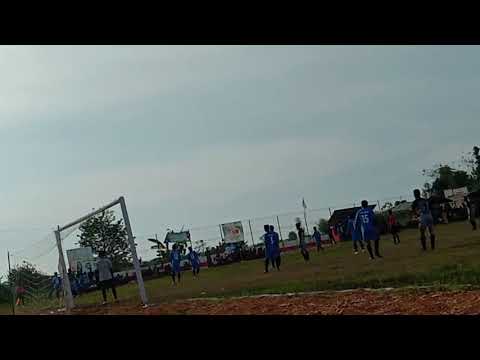 Pertarungan Sengit antara Larlar Fc Vs Morbatoh. Scor 1-0
