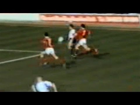 Bury FC Archive: Leyton Orient v Bury 1990/91