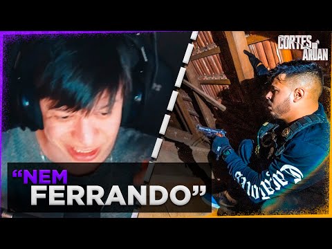 ARUAN REAGE A ENTREI NO SOTÃO DA CASA DO POLTERGEIST COM MUITO MEDO (RENATO GARCIA) -Cortes do Aruan