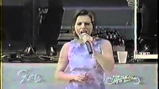 Martina McBrideLive 2000,07   Jamboree In The Hills 03 Wrong Again