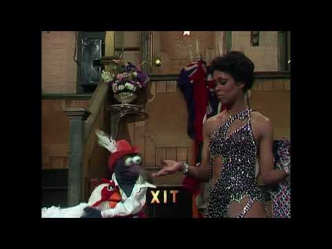 The Muppet Show - 411: Lola Falana - Backstage #2 (1979)