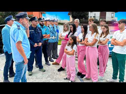 OCCUPAZIONE🚫 LA POLIZIA ENTRA A SCUOLA E ILARY E ZIA NICOLE SONO STATE ARRESTATE E VANNO IN PRIGIONE