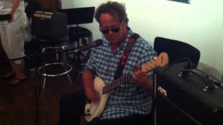 Video thumbnail for Little Martha on Jerry Jones Baby Sitar by Colin John