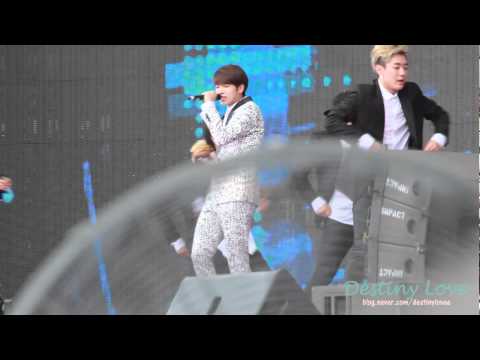 [FANCAM] 140701 Hong Kong Dome Festival 2014 Toheart Tell Me Why (Nam Woo Hyun 남우현 Focus)