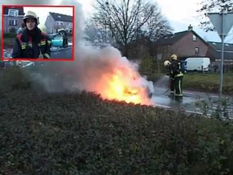 Autobrand, Burg Bijleveldsingel Hattem. 26 november 2012.